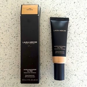 Laura Mercier Tinted Moisturizer